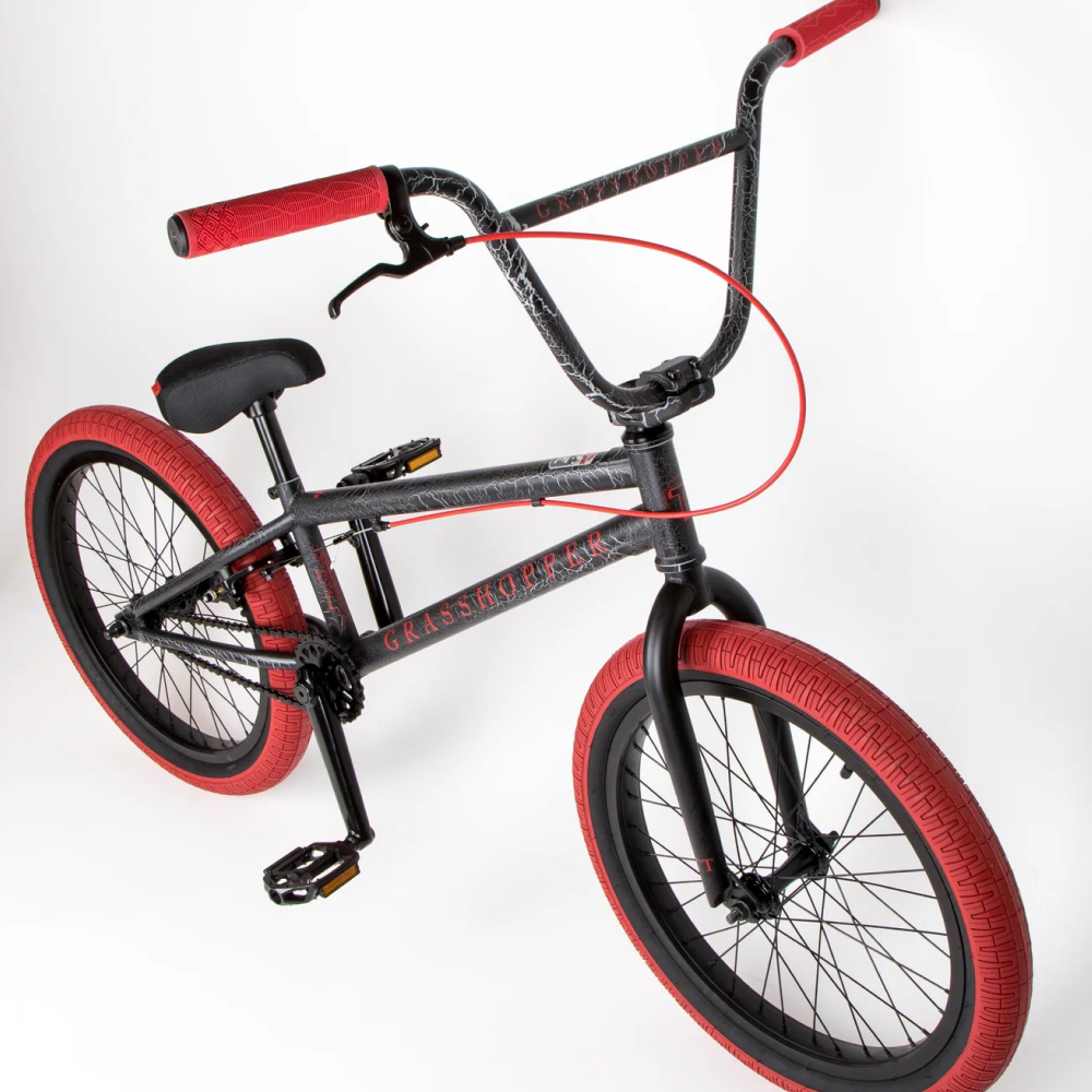 Велосипед BMX, вид сбоку