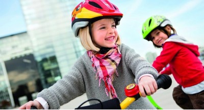 Как выбрать детский шлем для катания на велосипеде и самокате?