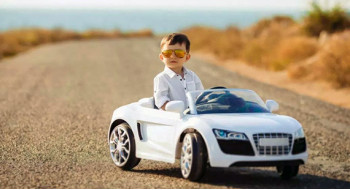 Как выбрать детский электромобиль - советы для родителей
