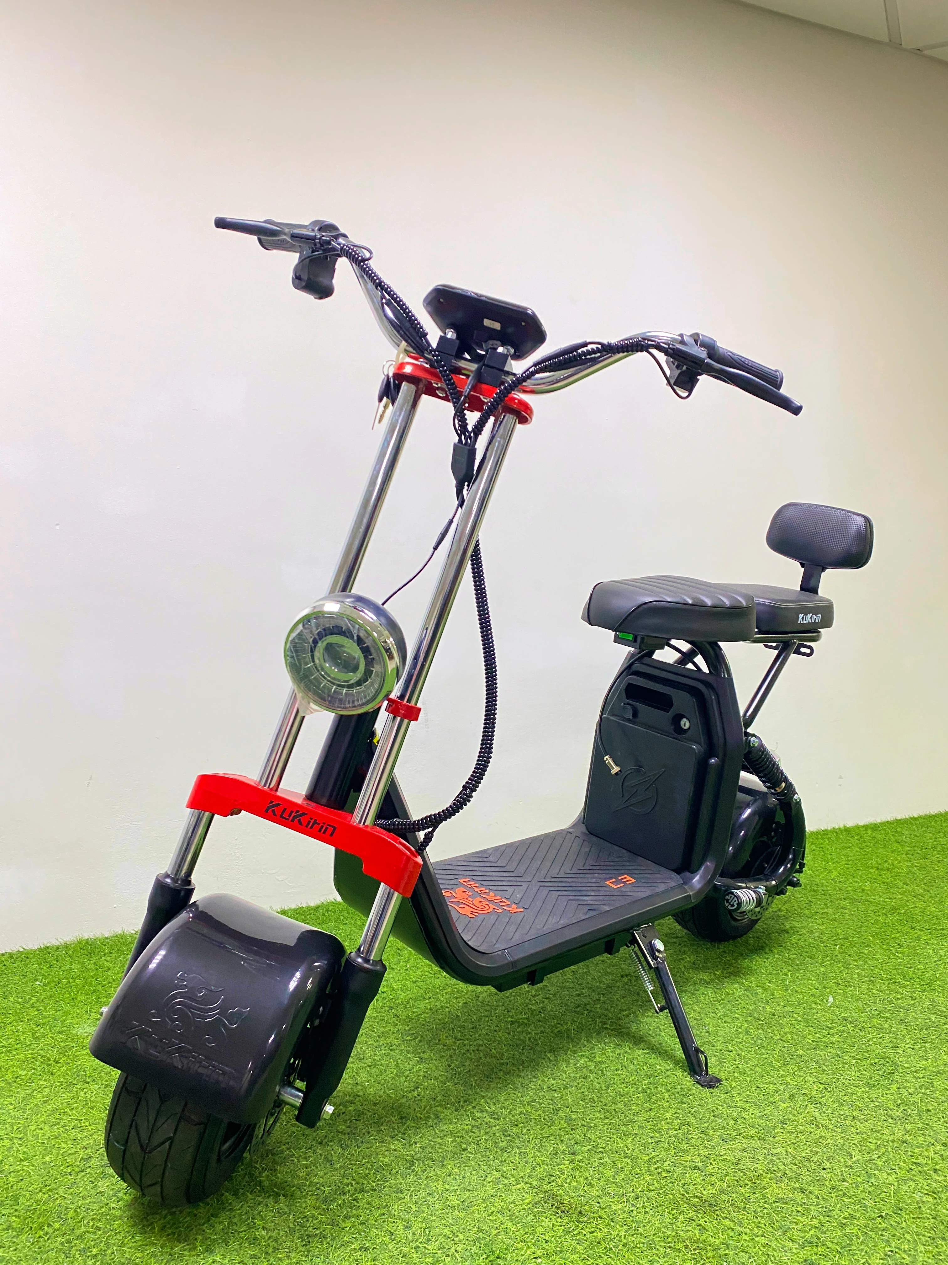 Электроскутер CityCoco Kugoo Kirin C3 1000W 15Ah, общий вид